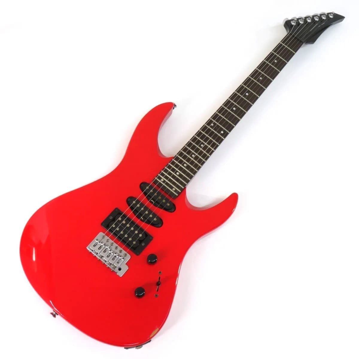 Красная электрогитара обзор